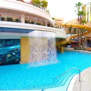 Golden Nugget & Casino Vegas אתר נופש