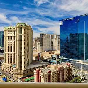  Apartamento Strip View Balcony - No Fee !