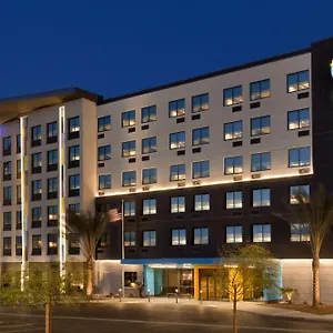 Tru By Hilton Vegas Airport Nv מלון